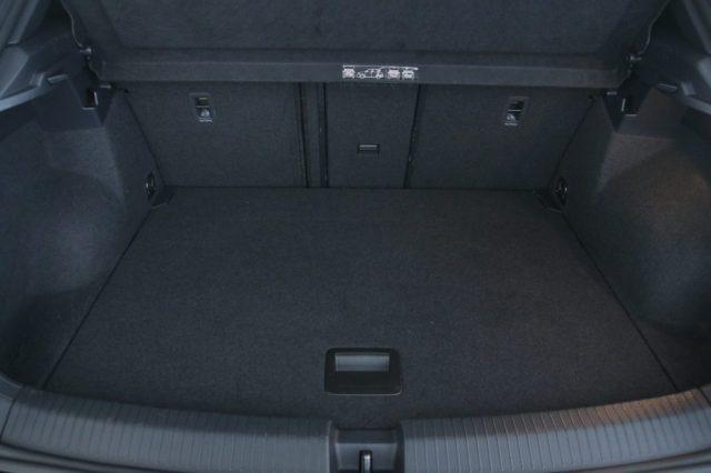 VOLKSWAGEN T-Roc 1.6 TDI SCR Sport BMT FARI FULL LED/BLACK PACK