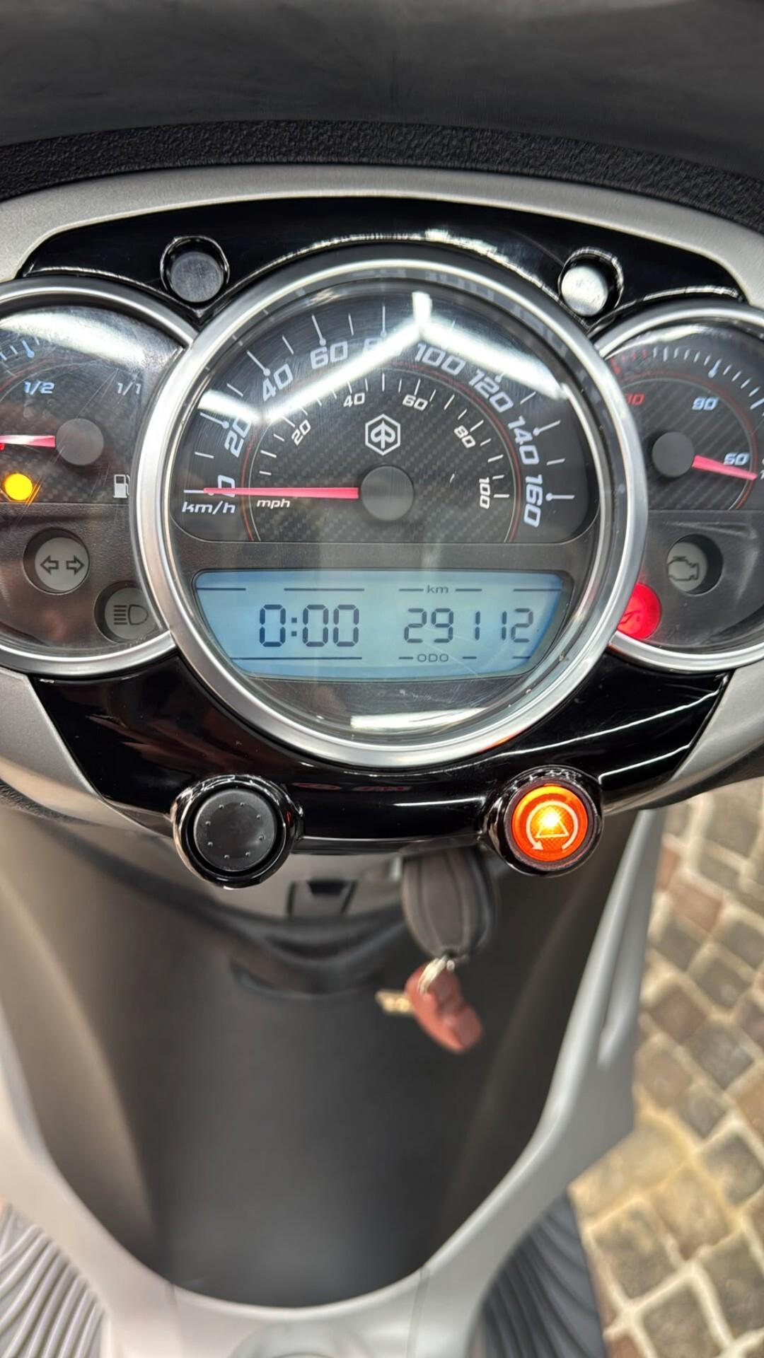 Piaggio Beverly 350 Base DK 57929