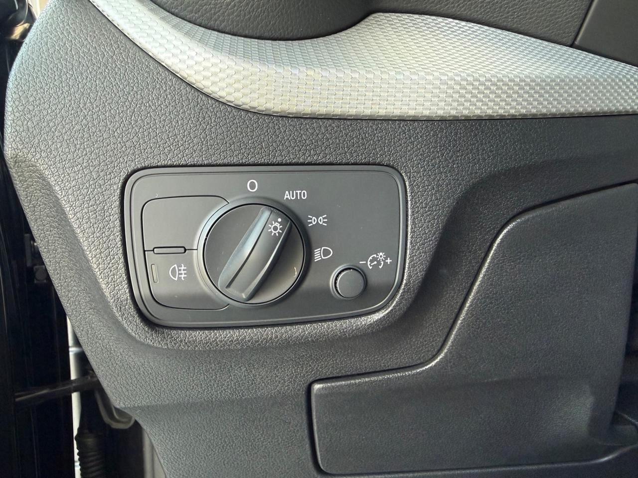 Audi Q2 35 TFSI S tronic Business Advanced