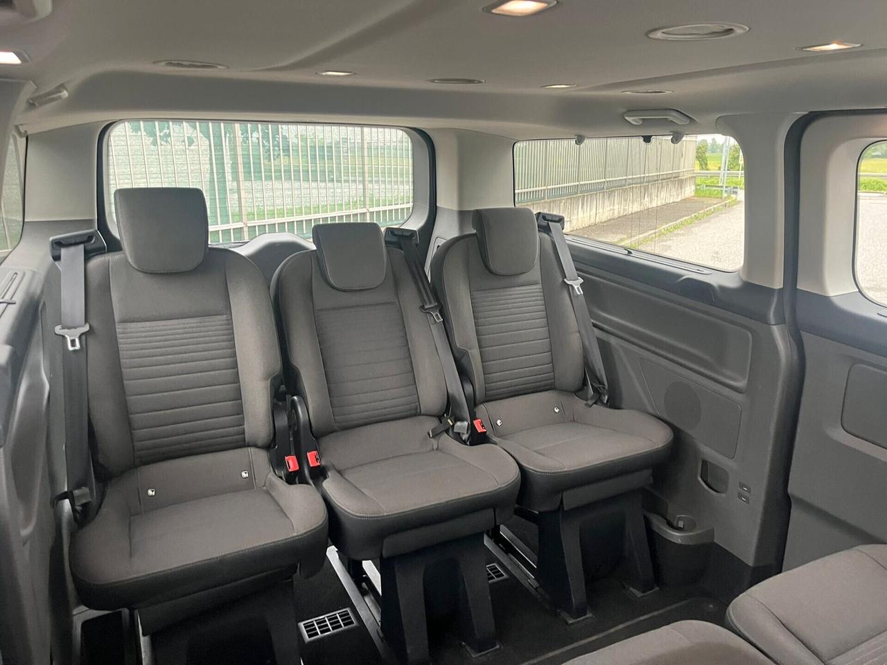 Ford Tourneo Custom 310 2.0 TDCi 130CV aut. PL Titanium