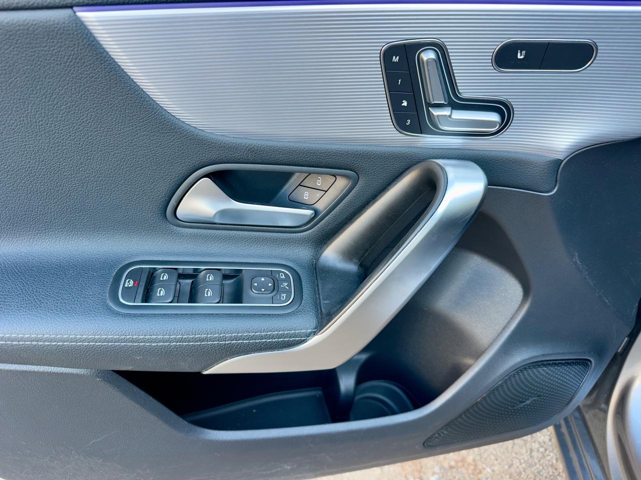 Mercedes-benz A 180 d Automatic Sport TETTO APRIBILE