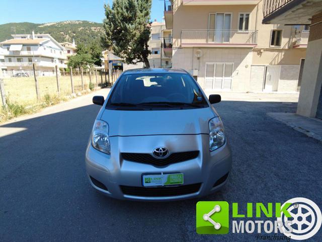 TOYOTA Yaris 1.0 5 porte