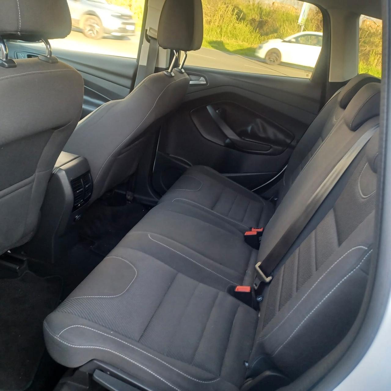 117.938KM KUGA 2.0 TDI PERFETTO