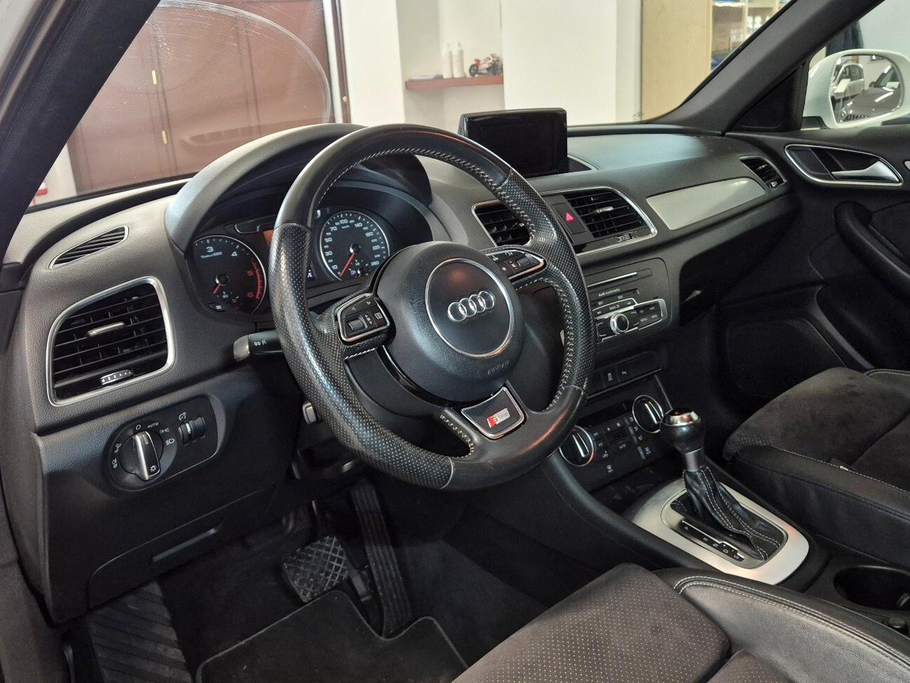 Audi Q3 2.0 TDI 120 CV S tronic Sport **S-line**