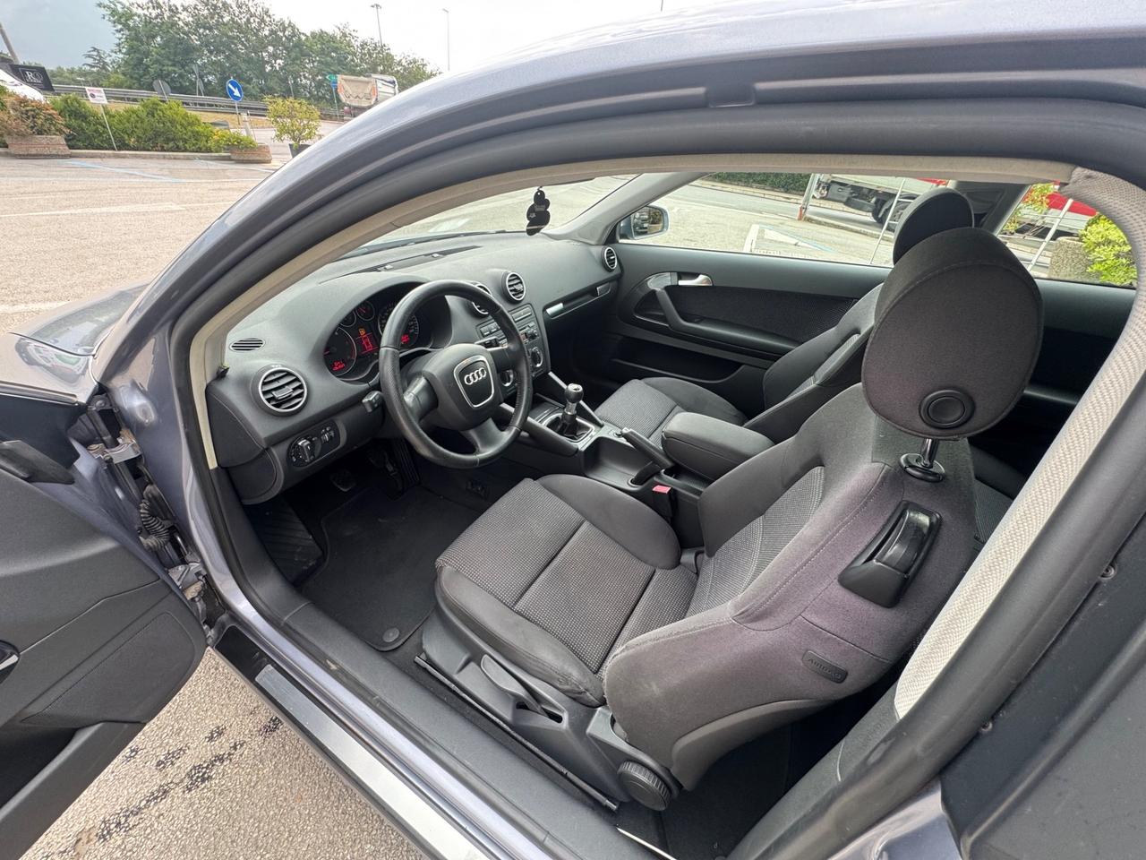 Audi A3 2.0 16V TDI Ambition Unicoproprietario, KM certificati.