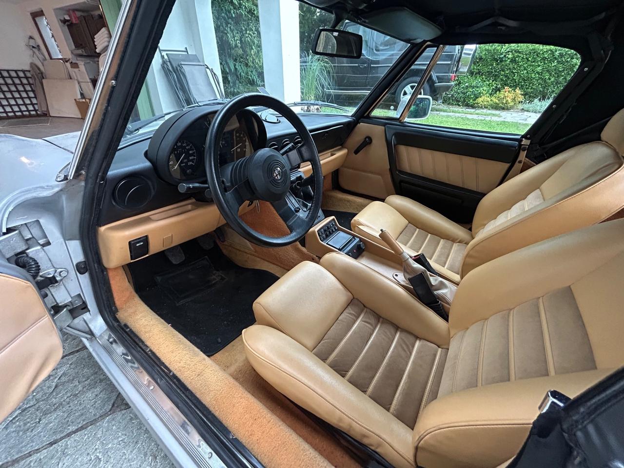 Alfa Romeo Spider 2000 pininfarina