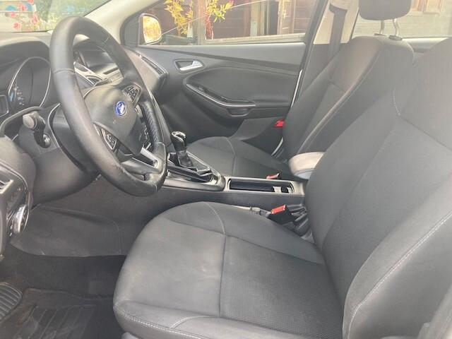Ford Focus 1.6 120 CV GPL SW Titanium
