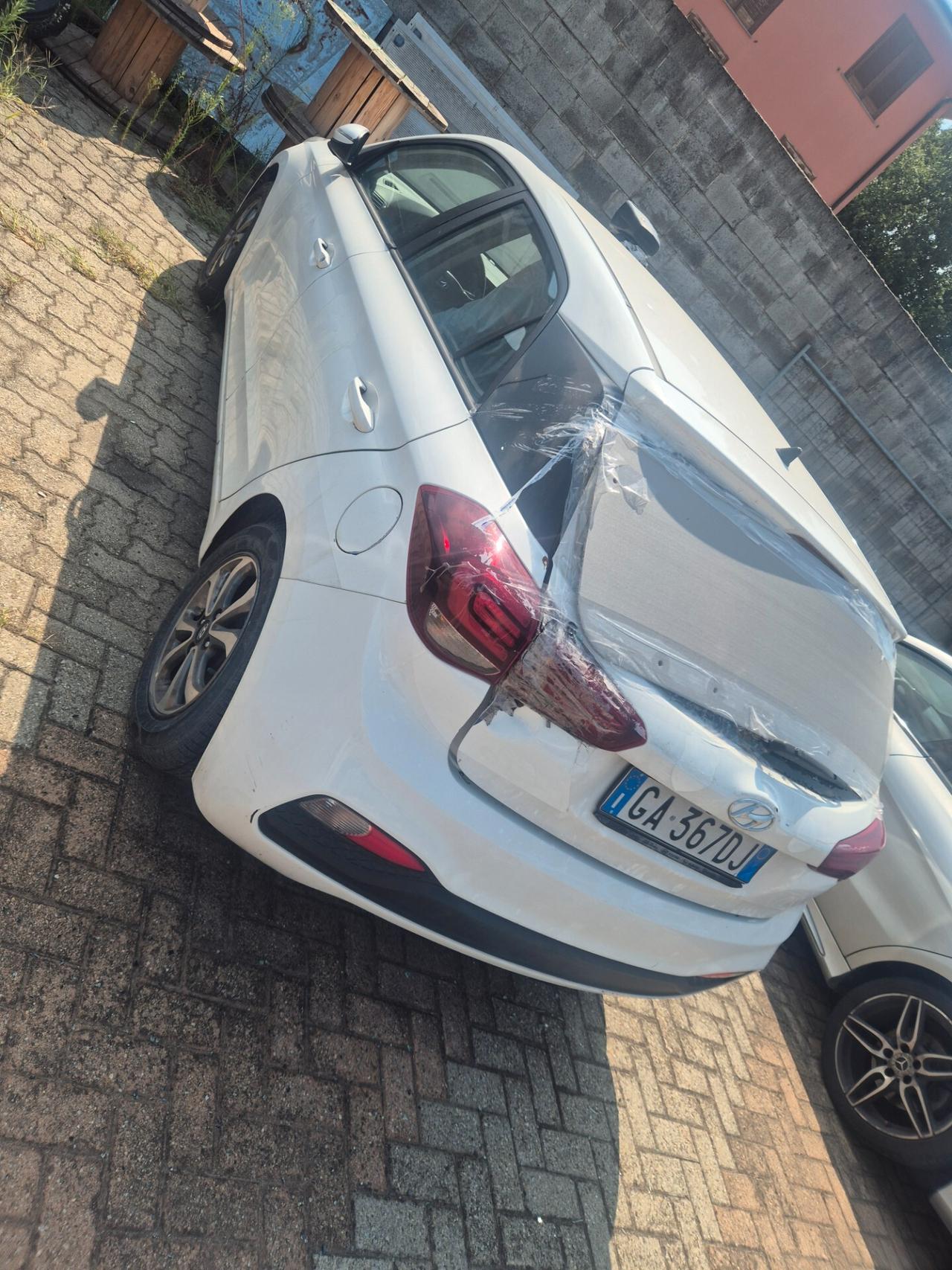 Hyundai i20 1.2 5 porte Econext Tech motore da sostituire