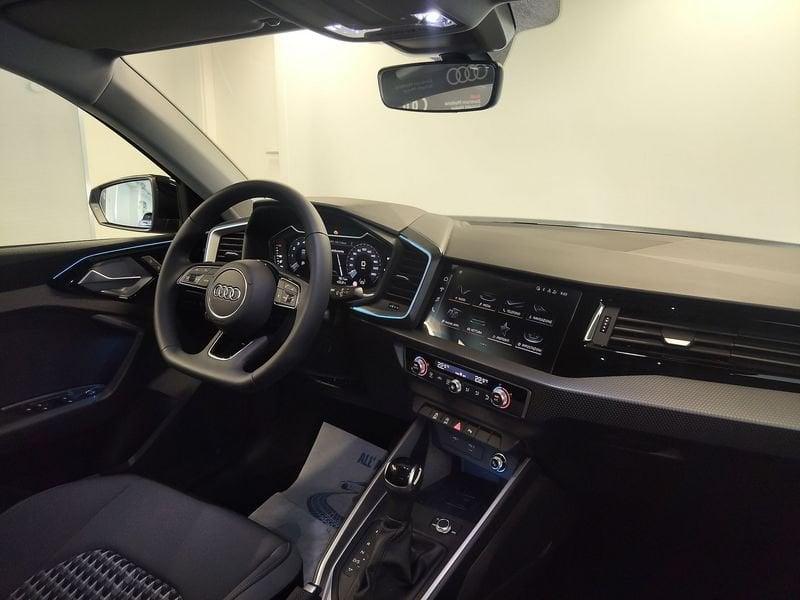Audi A1 A1 Sportback 30 1.0 tfsi Identity Black 116cv s-tronic