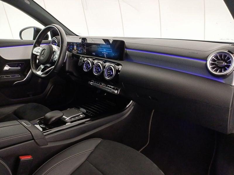 Mercedes-Benz Classe A - W177 2018 A 180 d Premium Night edition auto