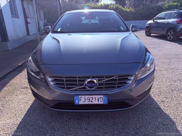 VOLVO V60 D2 Geartronic Business