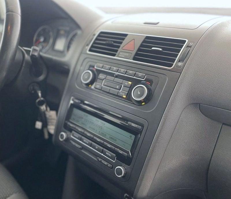 Volkswagen Touran Touran 1.6 TDI DPF Comfortline BMT ** 7 POSTI ** ** OFFERTA RISERVATA SOLO PER OPERATORI DEL SETTORE