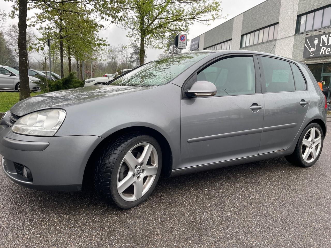 Volkswagen Golf 2.0 16V FSI 4mot. 5p.*Cerchi*4x4
