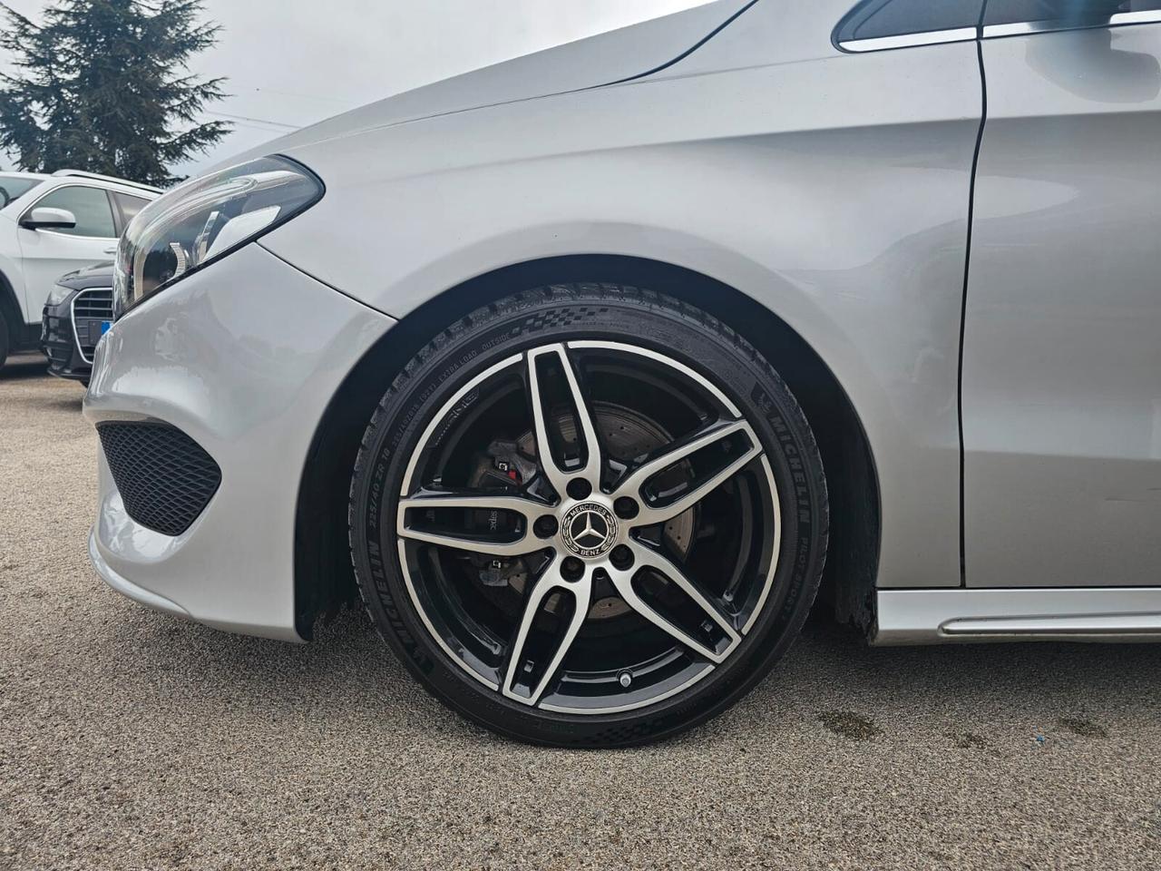 Mercedes-benz B 200 d Automatic Premium