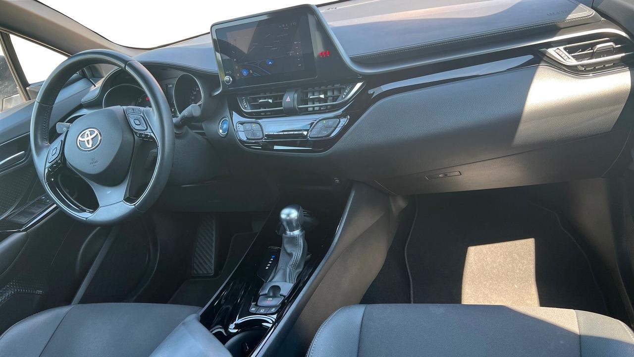 Toyota C-HR 1.8 Hybrid E-CVT Trend