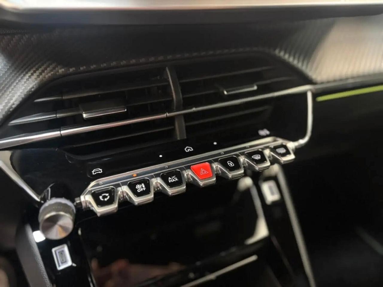 Peugeot 2008 1.2 PureTech 130 CV GT