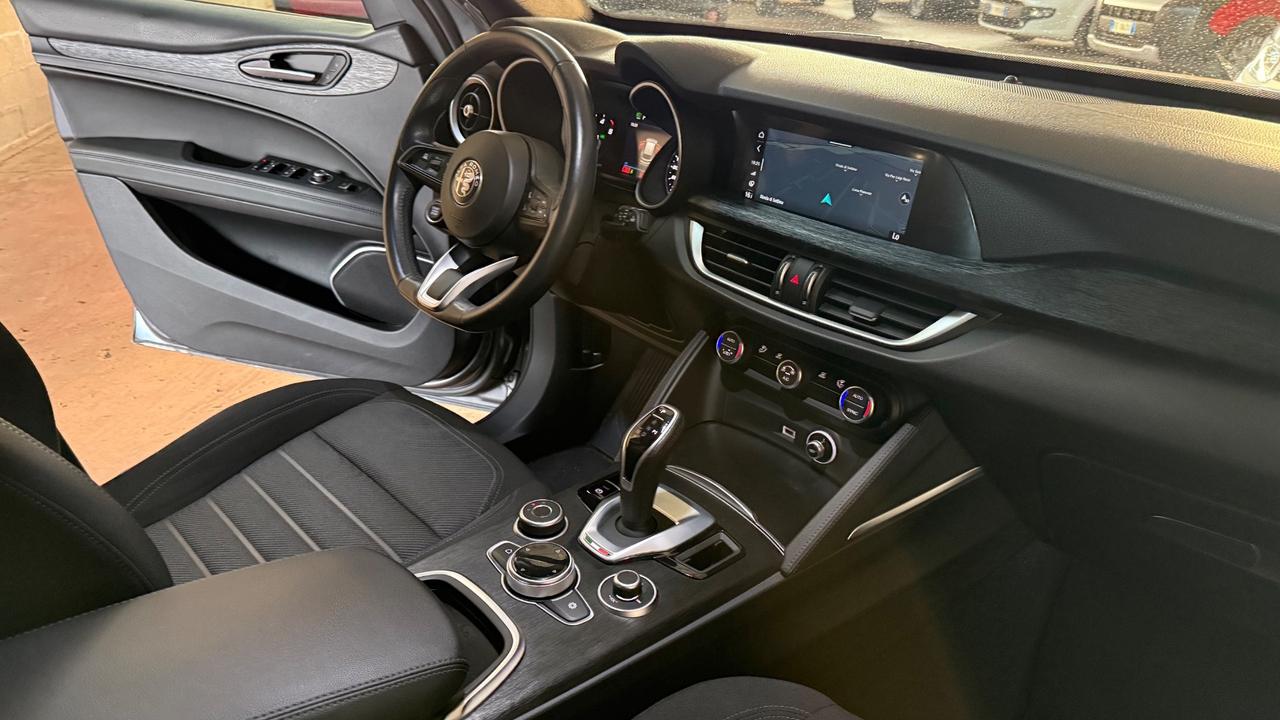 Alfa Romeo Stelvio 2.2 Turbodiesel 160 CV AT8 RWD Business