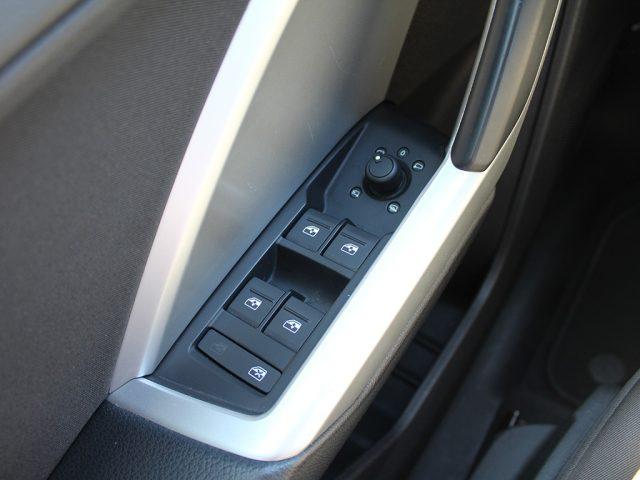 AUDI Q3 35 TFSI Business