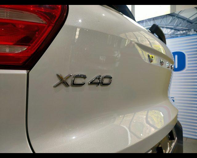 VOLVO XC40 2.0 d4 R-design awd geartronic