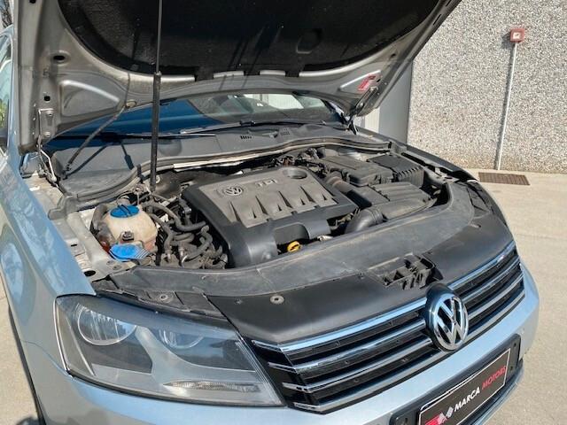 Volkswagen Passat VII 2011 Var. 2.0 TDI Comfortline Business