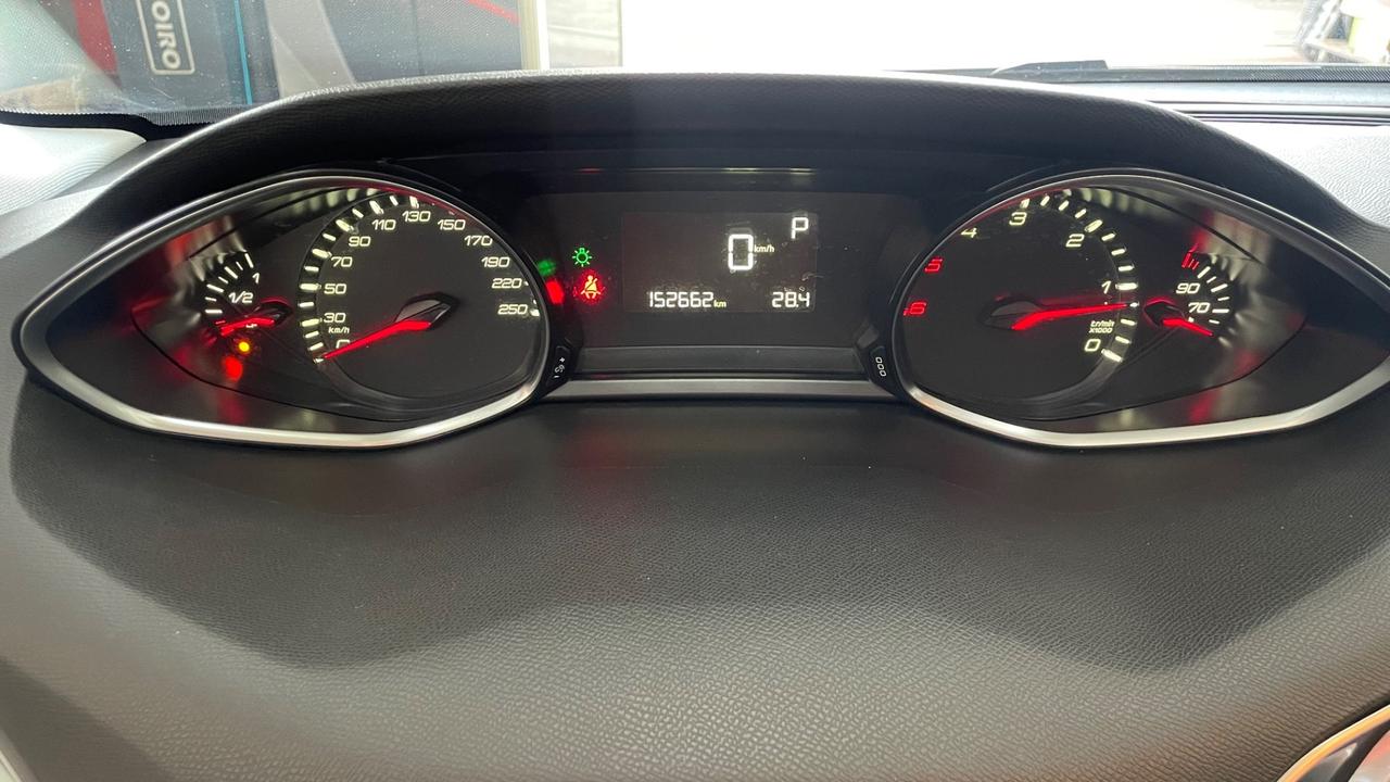 Peugeot 308 BlueHDi 120 S&S EAT6 SW Allure