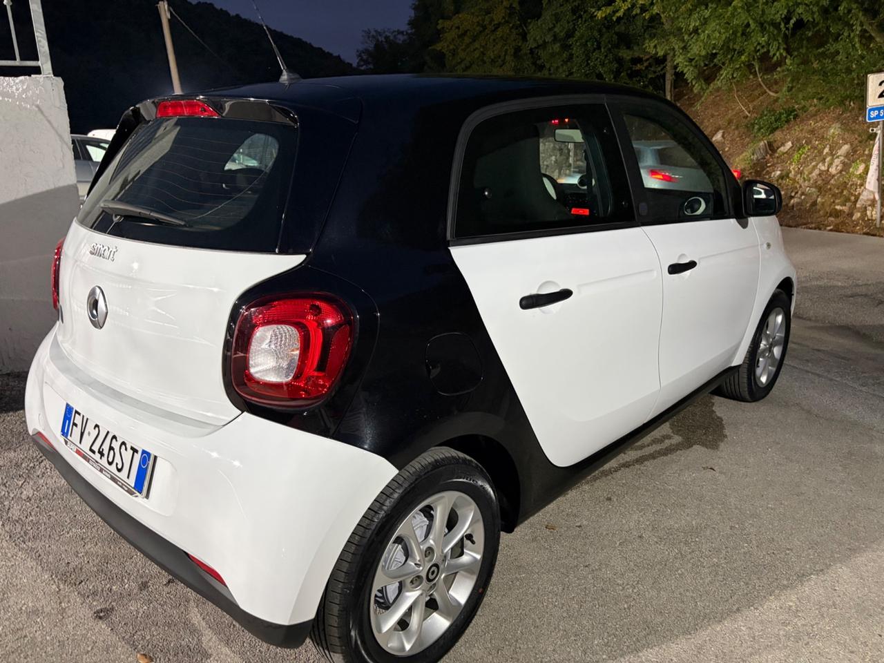 Smart ForFour EQ Youngster