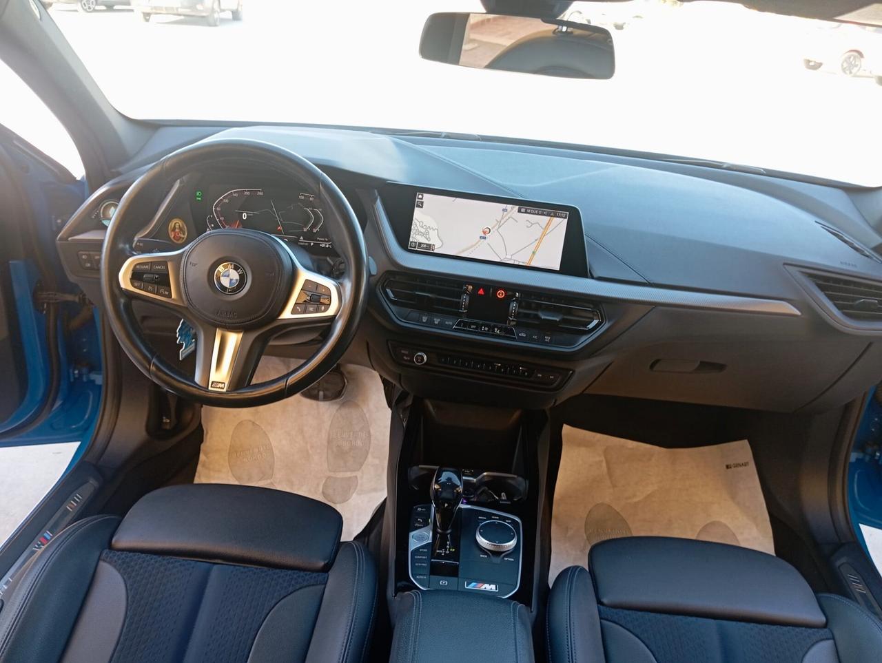 Bmw 118 118d 5p. Msport