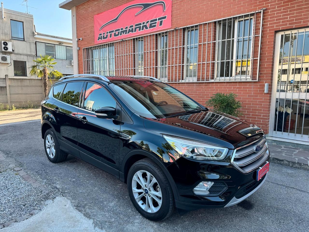 Ford Kuga 1.5 TDCI 120 CV S&S 2WD Titanium