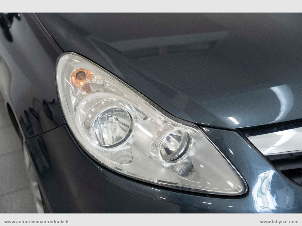OPEL Corsa 1.7 16V DI 5p. Club