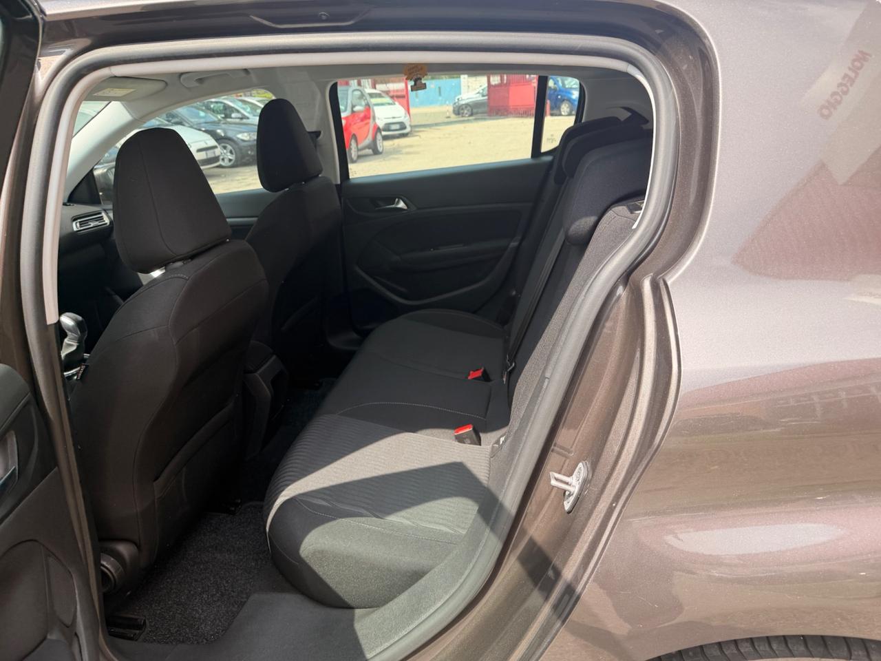 Peugeot 308 1.6 HDi 92 CV Access
