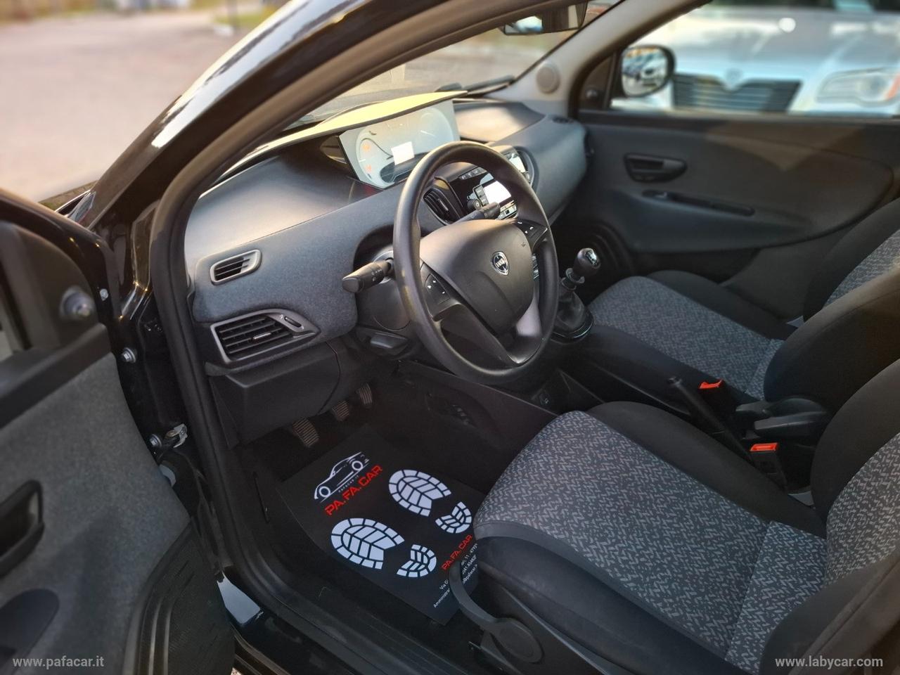 LANCIA Ypsilon 1.0 FireFly 5p.S&S Hybrid Silver