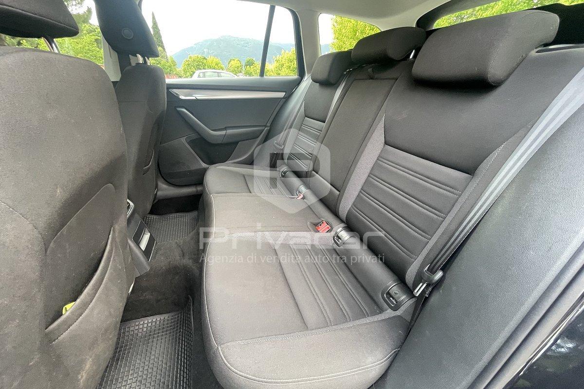 SKODA Octavia 1.6 TDI SCR 115 CV DSG Wagon Executive