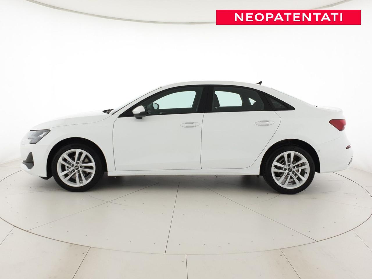 Sedan 30TFSI 116CV S tronic Business