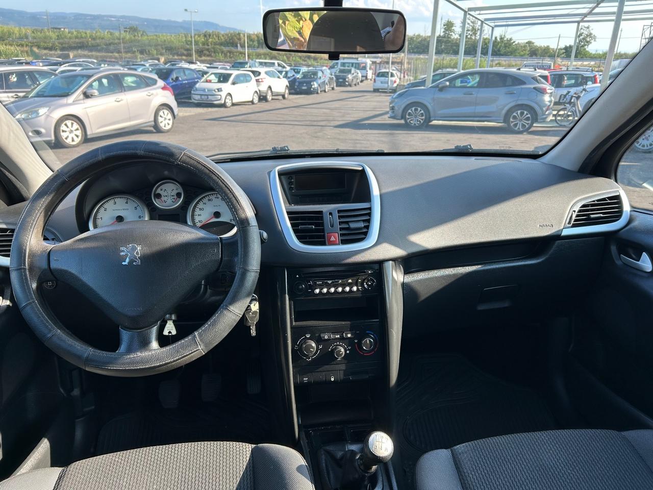 Peugeot 207 1.4 8V 75CV 5p. X Line GPL
