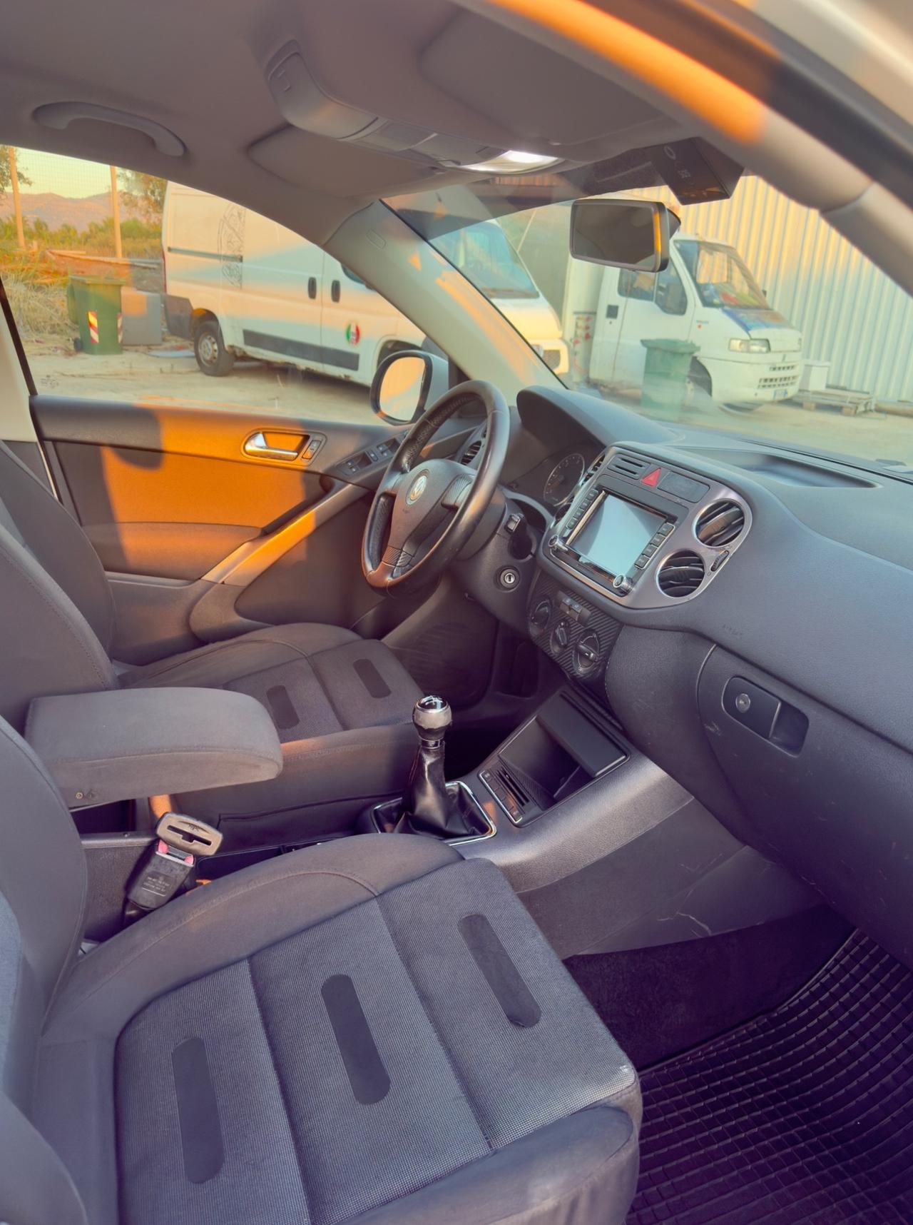 Volkswagen Tiguan 2.0 16V TDI DPF Sport & Style