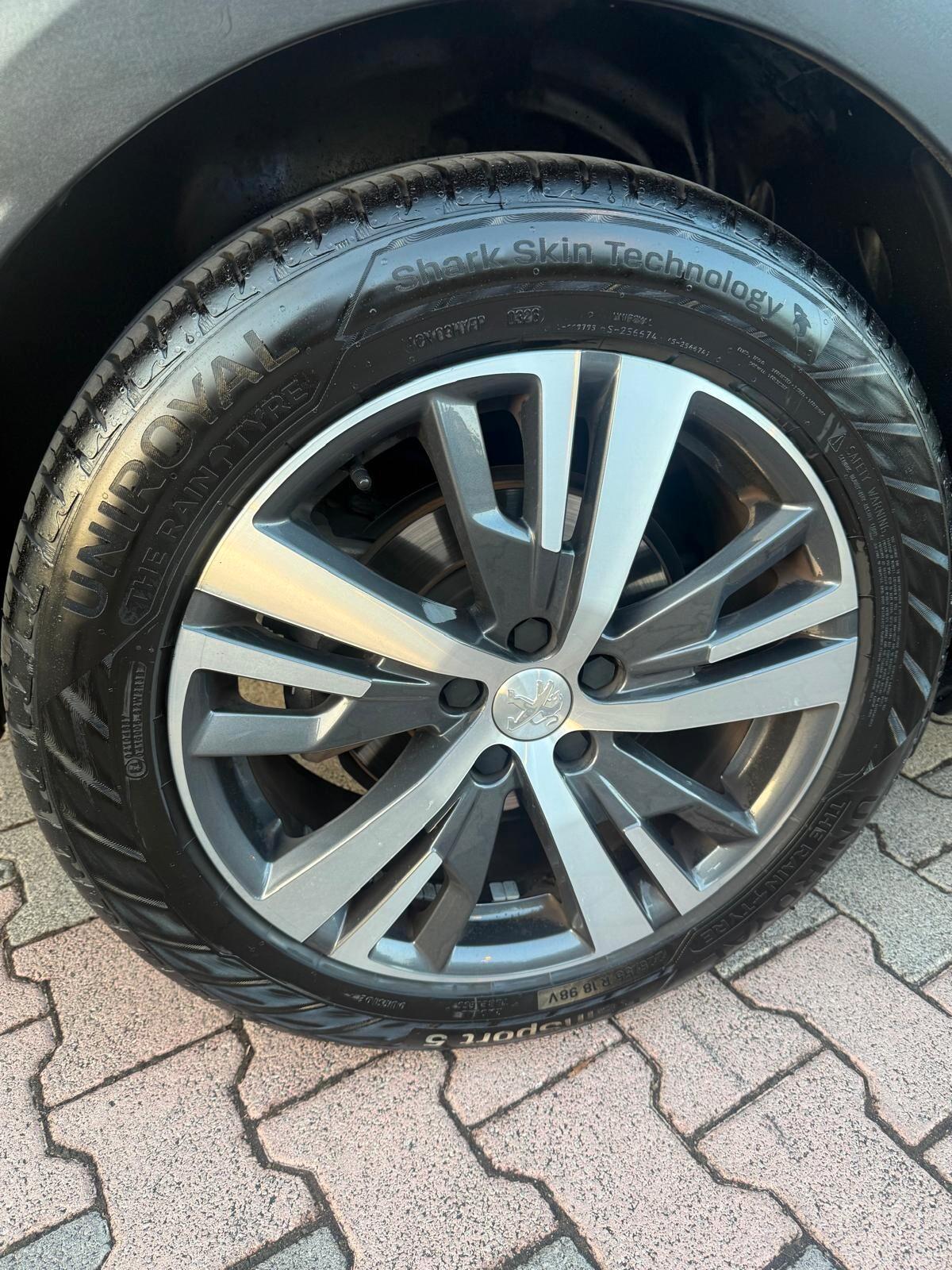 Peugeot 3008 BlueHDi 130 S&S EAT8 GT
