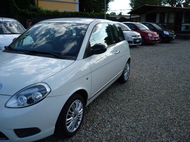 LANCIA Ypsilon 1.2 69 CV Diva