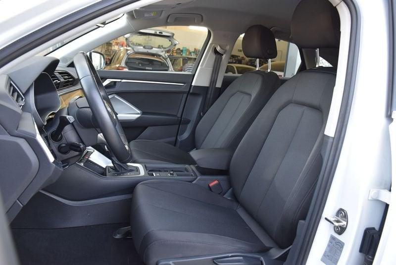 Audi Q3 SPB 45 TFSI e S tronic Business Plus