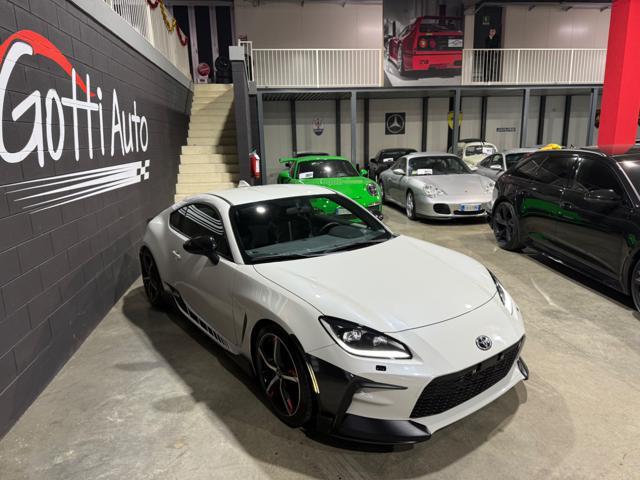 TOYOTA GR86 WHITE PERLA MILTEK PREMIUM SPORT