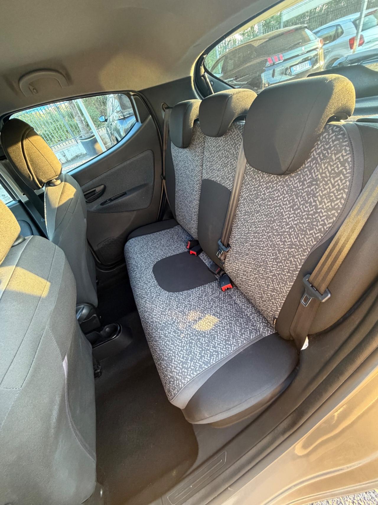 Lancia Ypsilon 1.0 FireFly 5 porte S&S Hybrid Silver Plus