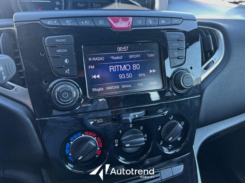 Lancia Ypsilon 1.0 FireFly 70 CV Hybrid Ecochic Gold S&S