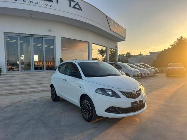 Lancia Ypsilon III 1.0 firefly hybrid Platino s&s 70cv