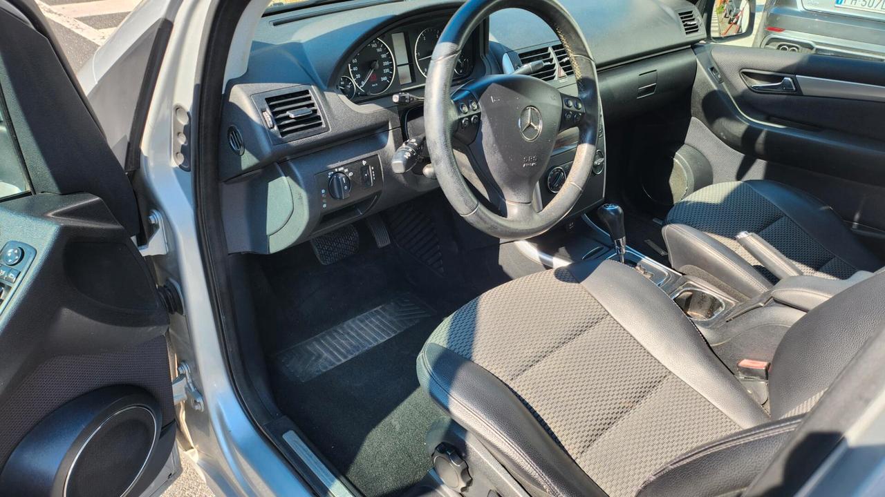 Mercedes-benz A 180 160 CDI AUTOMATIC Premium