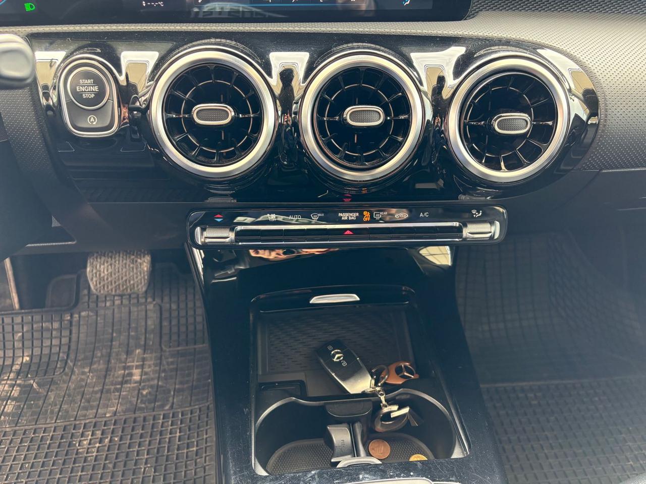 Mercedes-Benz A 180 Business Plus A 180 D #9757