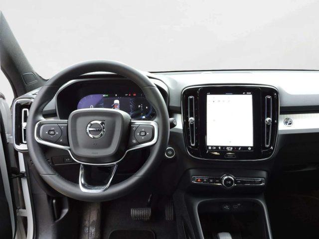 VOLVO XC40 B3 CORE AUTOMATICA AZIENDALE