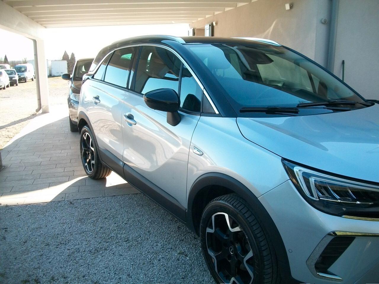 Opel Crossland 1.2 / 12V 110 CV Start&Stop Elegance KM69650 EURO 14990,00 COMPRESO IVA SU FATTURA BI COLORE GARANZIA UN ANNO