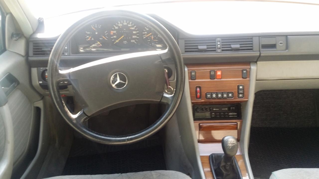 Mercedes-benz 190 200 E