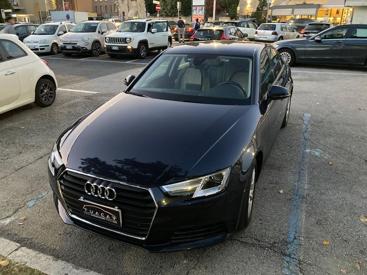 Audi A4 2.0 35 TDI Business #7324