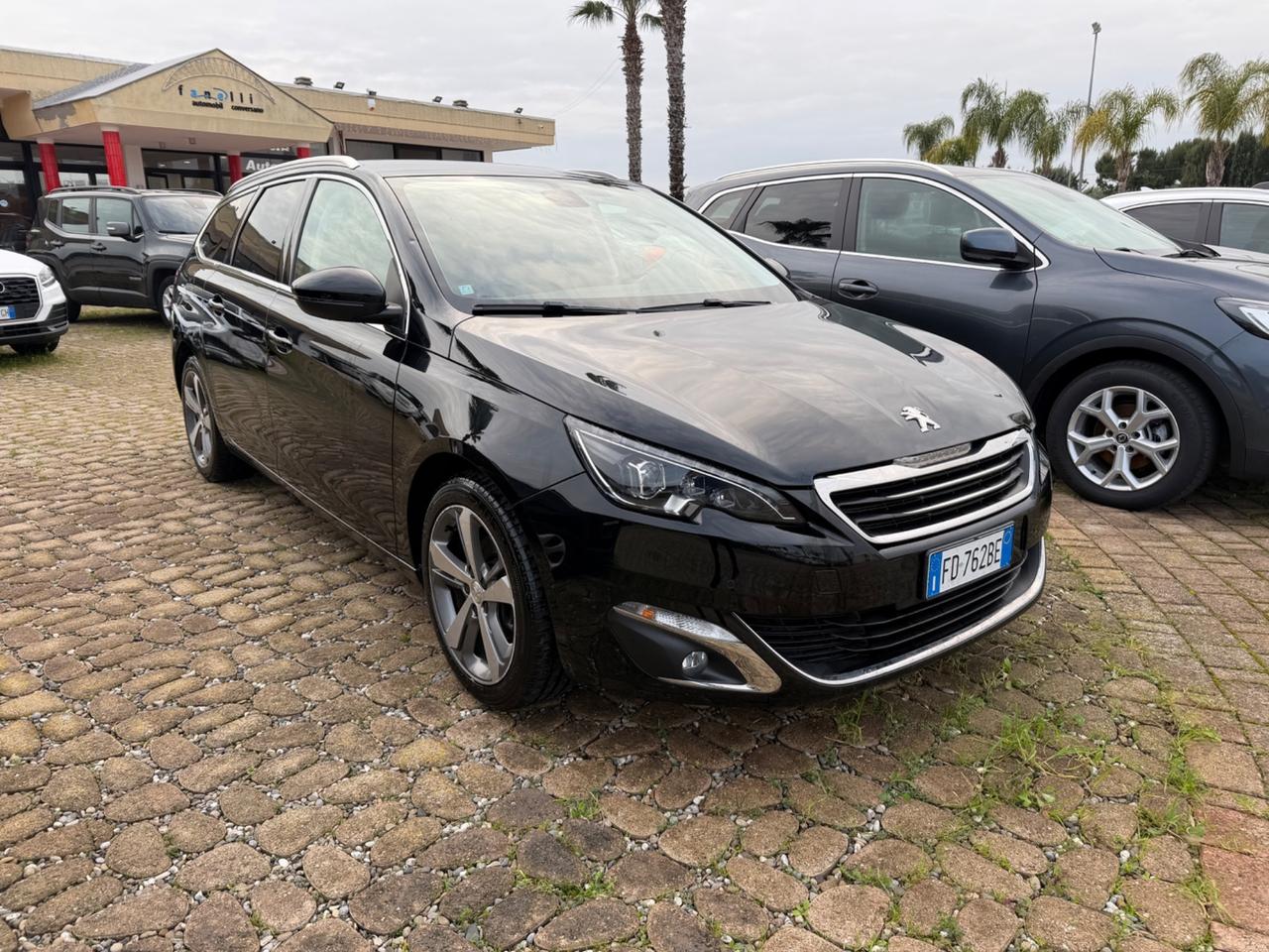 Peugeot 308 BlueHDi 120 S&S SW Allure