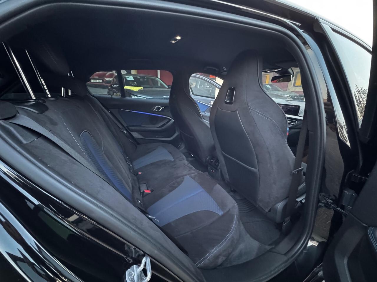 Bmw 118 118d 5p. Msport Cockpit Sedili M